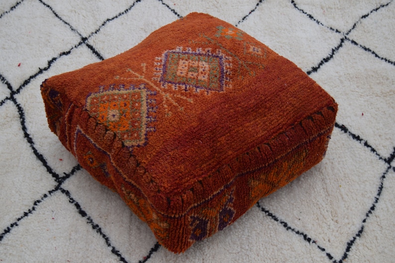 kilim pouf furniture moroccan pouf Berber pouf Home decor Home chair Vintage Embroidered Moroccan pouf Square design kilim Handmade poufs