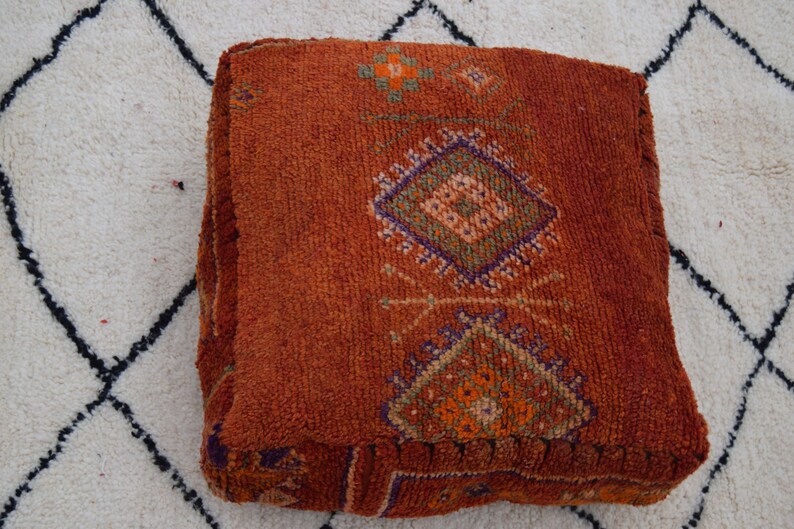 kilim pouf furniture moroccan pouf Berber pouf Home decor Home chair Vintage Embroidered Moroccan pouf Square design kilim Handmade poufs