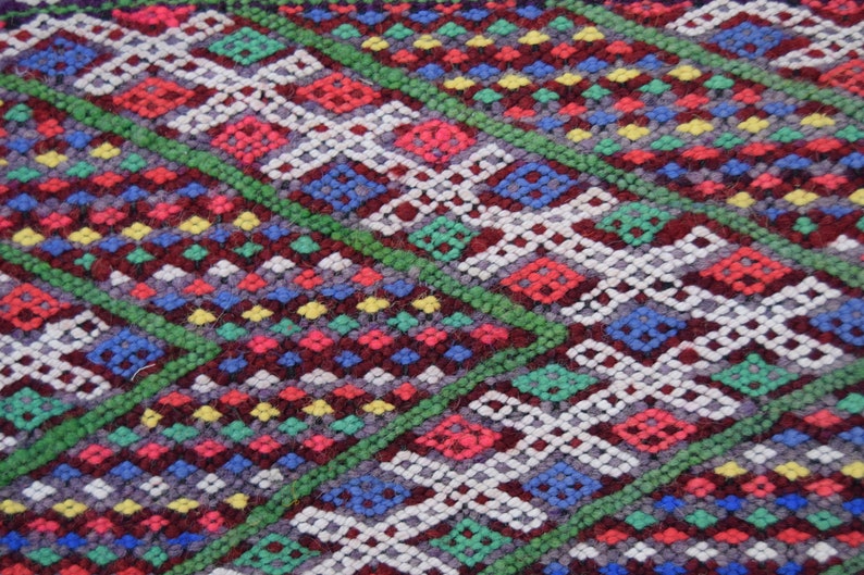 Moroccan poufs Embroidered Home decor pouf Decorative pouf Handmade Berber poufs Vintage poufs Kilim pouf floor pouf pillow