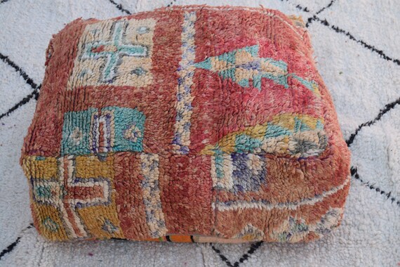 furniture moroccan pouf Kilim pouf Vintage Handmade poufs Square design Embroidered Berber pouf Home decor kilim Moroccan pouf Home chair