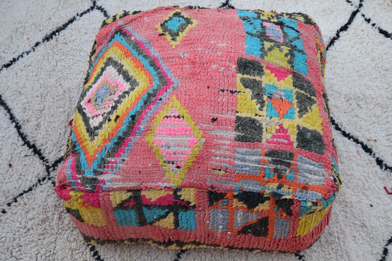 furniture moroccan pouf Kilim pouf Vintage Handmade poufs Square design Embroidered Berber pouf Home decor kilim Moroccan pouf Home chair