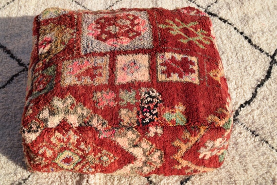 furniture moroccan pouf Kilim pouf Vintage Handmade poufs Square design Embroidered Berber pouf Home decor kilim Moroccan pouf Home chair