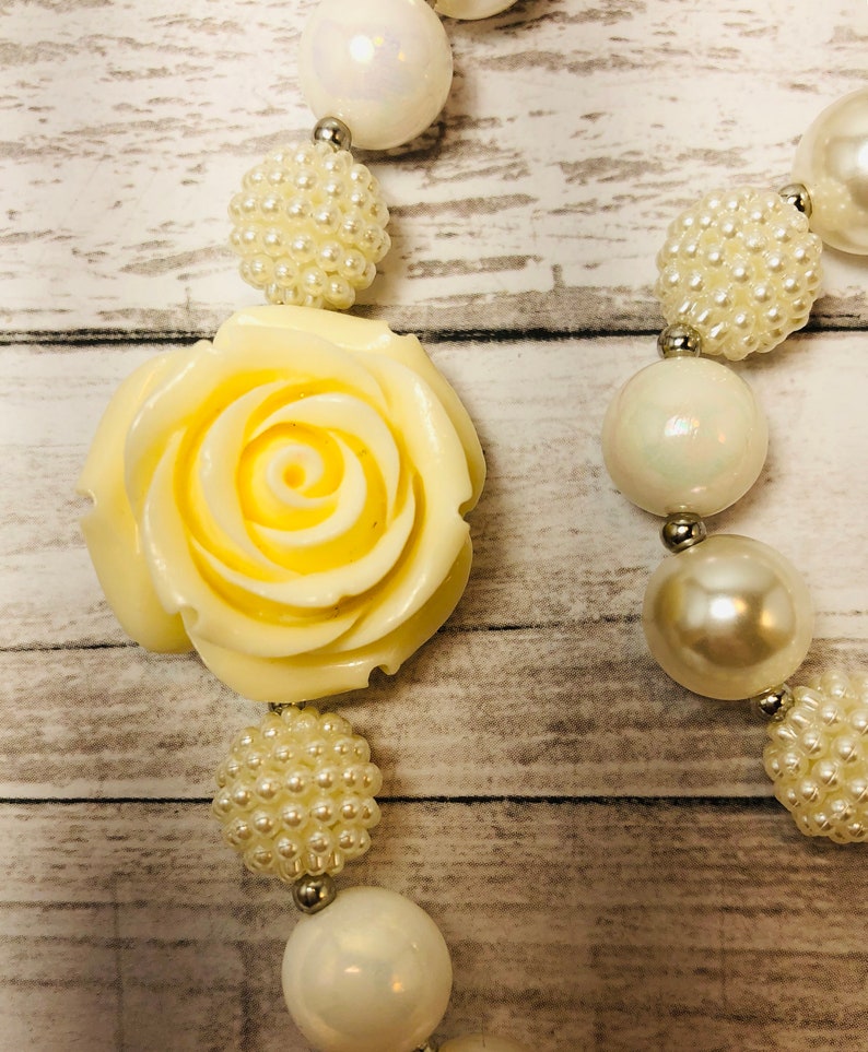 Girls Bubblegum Bead Necklace Girl Bead Necklace BDay Girl Bracelet Little Girl Chunky Necklace,Toddler Jewelry Charlotte Girl Necklace
