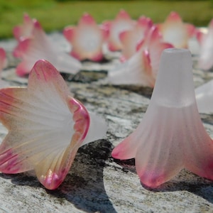 PINK LUXE- White and Gold with Pink Hand Painted Tips Lucite Trumpet Flower Beads 22mm