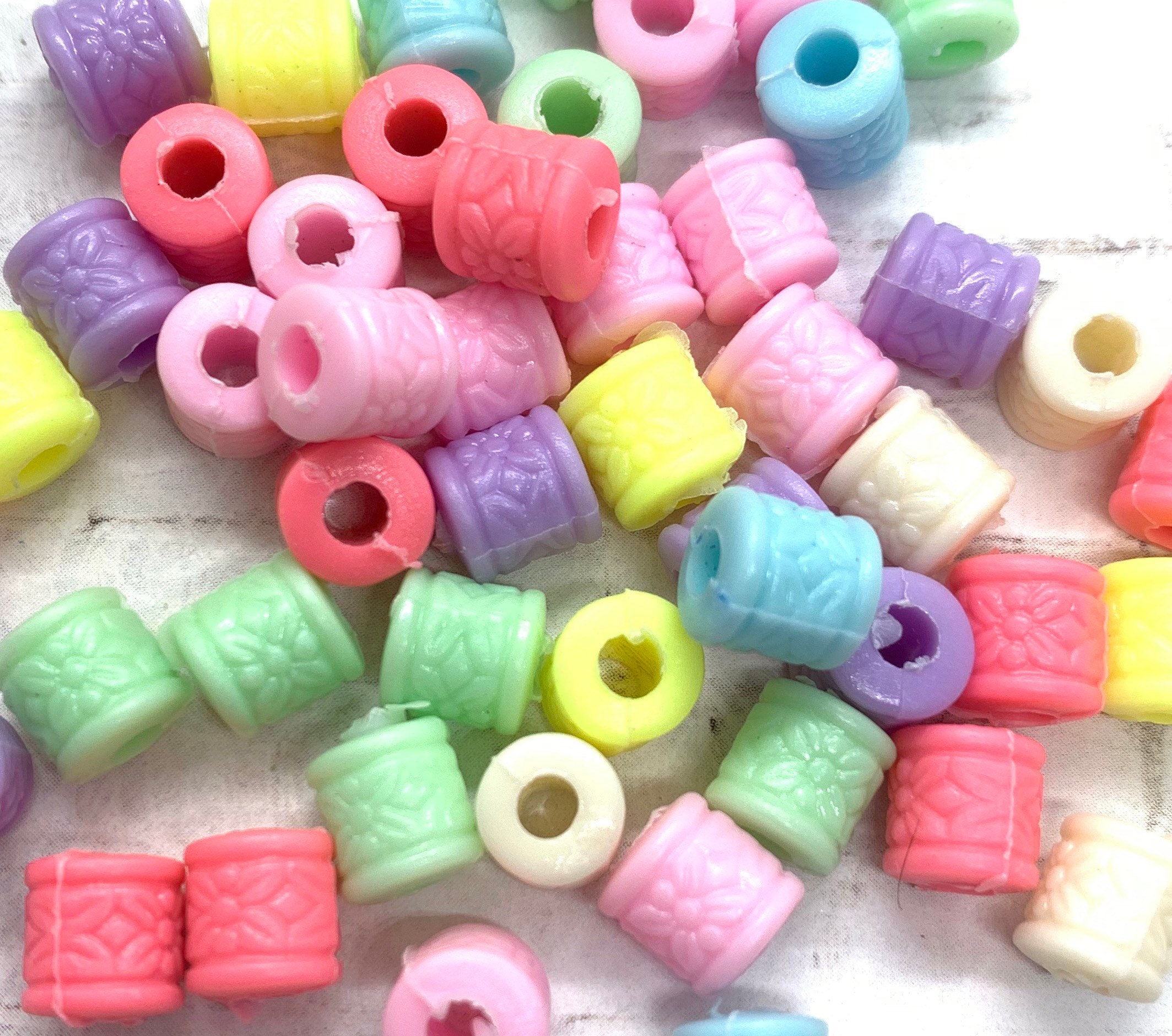 Plastic White Vertical Hole Mixed Number Beads, 11mm Cube, 100 beads - Pony  Bead Store