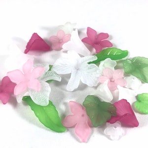 28 Pack of Mixed White and Pink Lucite Flower Beads and Leaves