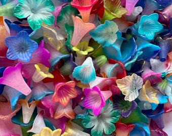 20 Piece Lucite Flower Bead Mystery Bag