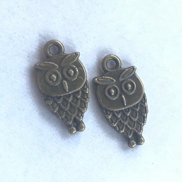 Owl Charms Antique Bronze 18mm x 9mm Set of 20 Vintage Metal Pendants for Jewelry Making Bracelets Necklaces