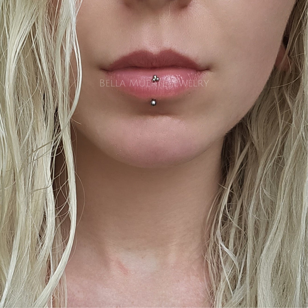 Trinity Titanium Internally Threaded Minimalist Vertical Labret, Rook ...