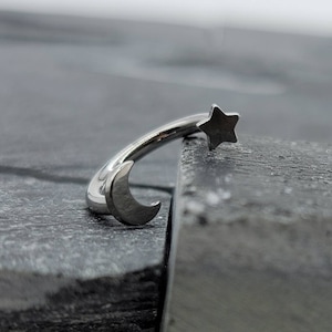 Star + Moon Silver Conch Earring, 16g 14g Internally Threaded Horseshoe Hoop, Night Sky Conch Cartilage Jewelry, Helix Ring, 8 10 12mm