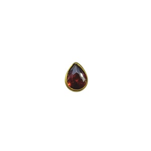 Red Teardrop Gold Labret Flat Back Stud Philtrum Medusa Monroe Helix Conch Cartilage Lip Tragus Earring Internally Threaded
