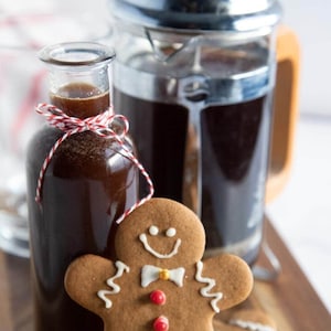 Gingerbread honey 100% all natural personalized label on gift, personalized gift, Christmas or Holiday personalized gift