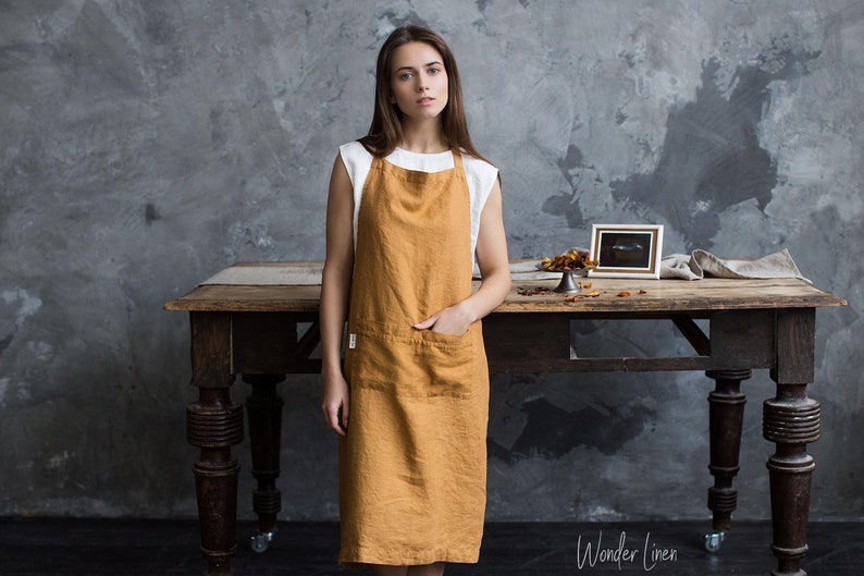 Linen apron. Natural linen full apron with pockets. Soft linen kitchen apron for women and man. Custom color image 3