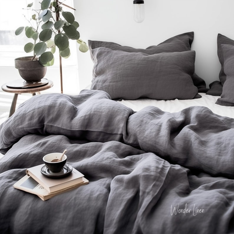Gray Linen bedding set. King or Queen size duvet cover with button closure and 2 envelope pillow cases gray