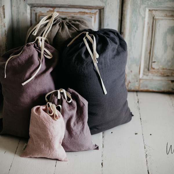 Borsa porta biancheria. Sacco per biancheria in morbido lino lavato con coulisse. Borsa per giocattoli riutilizzabile in lino naturale stonewashed. Custode del pane in lino