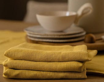 Linen cloth napkins and placemats. Washed soft reusable linen table napkin. Moss yellow wedding table décor. Mother&#39;s day gift