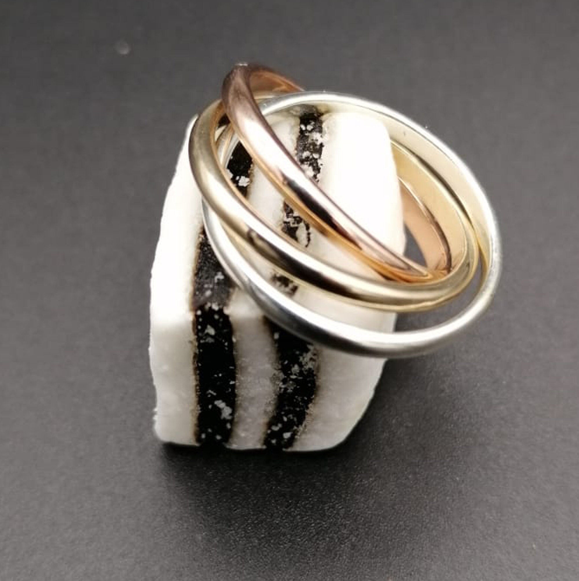 9ct Gold, yellow rose and white gold Russian Wedding Ring