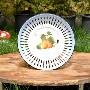 Vintage enamel bowl, Vintage fruit bowl, Vintage metal bowl, Vintage home decor, 1960s enamel bowl, Vintage enamelware