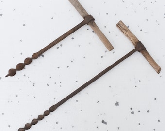 Vintage Hole Drilling Tools, Primitive Woodworking Tool, Hole Drilling Tool, Woodworking Tools, Rural Decor, Primitive Tools, Rusty Tools