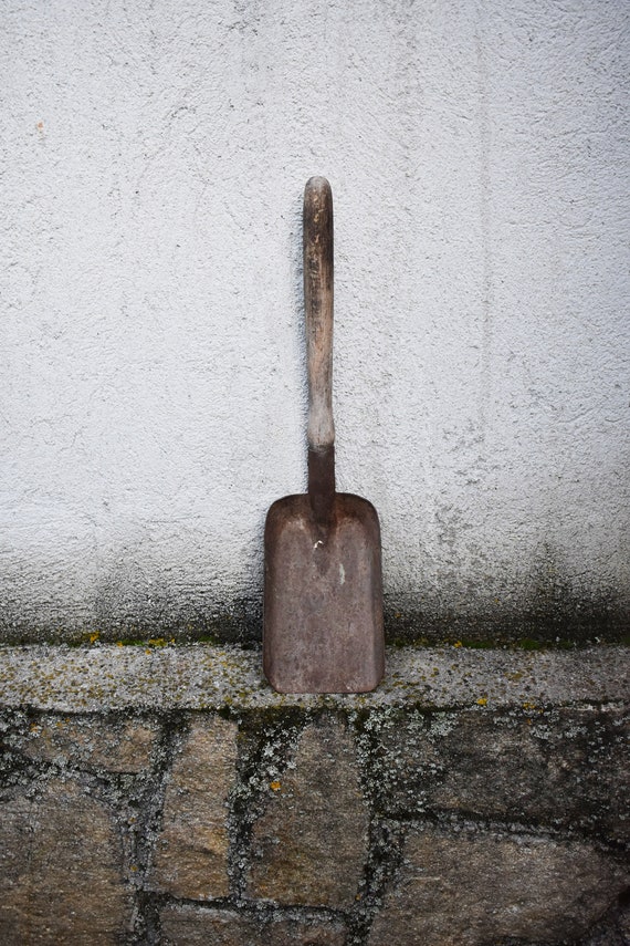 Shovel metal 2024