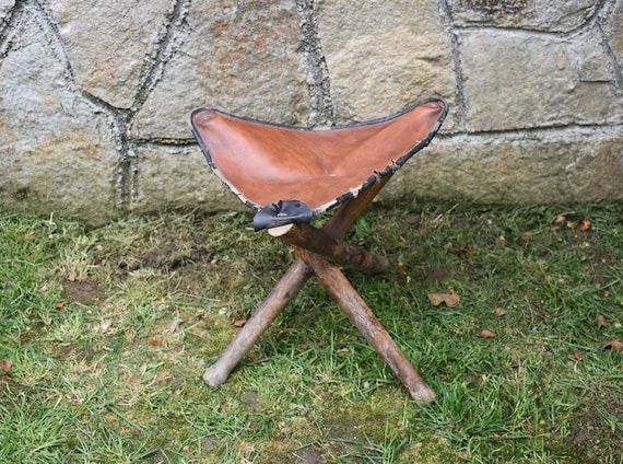 Small Fishing Chair, Folding Fishing Chair, Fishing Chair, Folding Chair,  Canvas and Leather Seat, Three-legged Stool for Fishing, Camping 