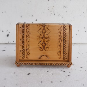 Scatola per sigarette vintage, scatola per sigarette, scatola per sigarette in legno, scatola per tabacco, scatola per sigarette pirografica, accessori per fumatori, regalo per fumatore
