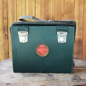 Military Medical Bag, Vintage First Aid Bag, Vintage Medical Box, Vintage Doctor Bag, Army Medical Bag, First Aid Box, 70&#39;s Medical Bag