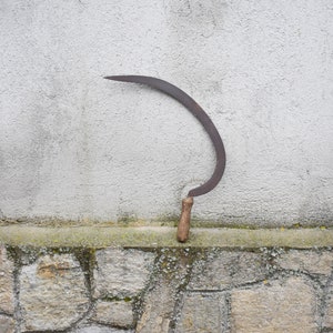 Antique sickle, Primitive sickle, Old sickle, Antique rusty metal sickle, Primitive tool Farm tool, Old harvest, Antique hand tool