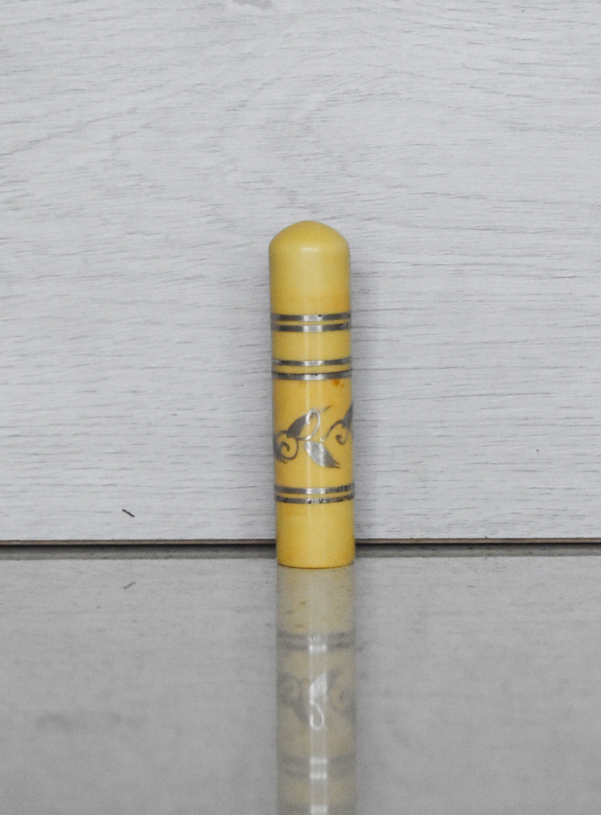 Étui Manucure Vintage En Bakélite - Lime à Ongles Double Face En Acier - Occasion Bon état