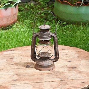 ライト・ランタン Frhlich & Wolter Frowo 660 Gas Mask FROWO - 660 - Gas Mask - The Loveland Lantern Collection