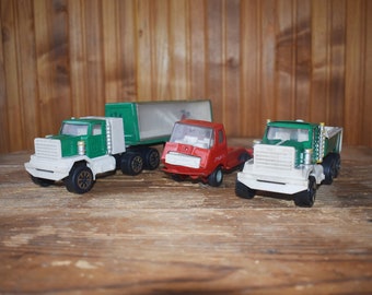 Lote de camiones de juguete de metal vintage - Coleccionable de los años 80