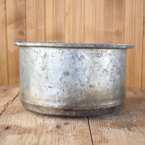 Antique copper pot, Antique primitive cooking pot, Hand hammered solid copper pot from 1920s