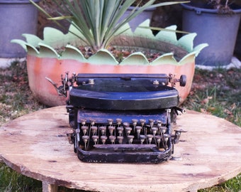 Typewriter ADLER, Antique typewriter, German typewriter, Typewriter from the 30s, NOT WORKING typewriter, Typewriter for decoration