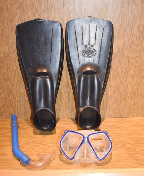 Vintage Swimming Equipment, Old Swimming Glasses diving Mask, Old Fins,  Rubber Fins, Fins,size: EU 36 38, Old Snorkel,swimming Equipment 