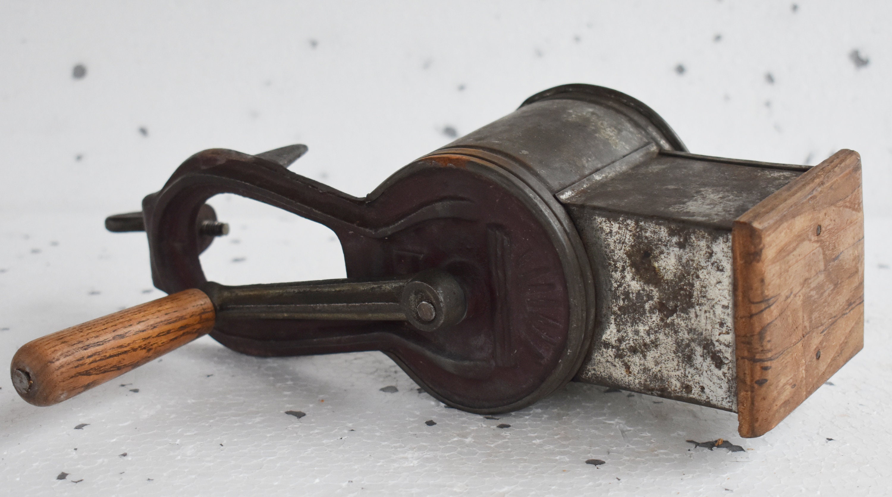 Big Vintage Walnut Mill Vintage walnut grinder Old manual Etsy