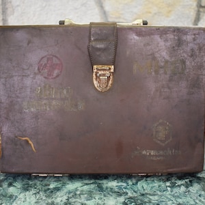 Vintage first aid kit , Old travel car medical bag, Vintage medicine chest, Leather doctor bag , Red cross garage decor,  Medical bag 70&#39;s
