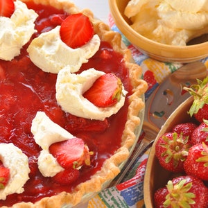 Strawberry Glaze Pie Recipe, Strawberry Glaze Pie, Strawberry Pie Recipe, Strawberry Pie, Pie Recipes image 1