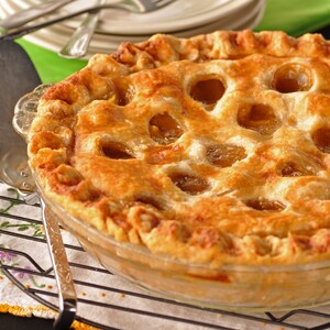 Elegant Peach Pie Recipe, Peach Pie Recipe, Peach Pie, Fruit Pies, Fruit Pie Recipes, Dessert Recipes, Pie Recipes, Pie Crust Recipe