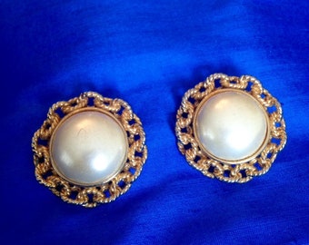 Vintage clip earrings