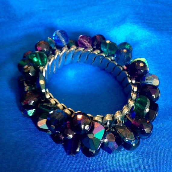 Vintage beaded expandable bracelet