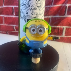 Minions Earphone Minion Wine Stopper Bottle Cork Movable Arms