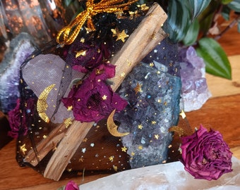 Serenity Restore Gift Set - Crystal Healing for Inner Peace and Balance - Palo Santo, Rose Buds, Rose Quartz, Amethyst Cluster, Lavender