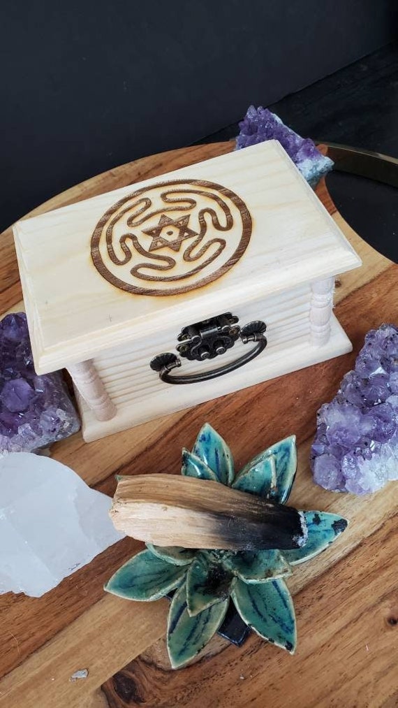 Small Personalized Altar Box, Gift box metaphysical supplies, altar box, offering box, goddess altar, goddess offerin box, ancestor altar