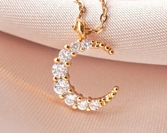 Halbmond Halskette Minimale Geburtstagsgeschenk für ihre Tochter Kleine Mini Tiny Celestial zierliche Geschenk Stern Mond Halskette Layering Dünne Kette