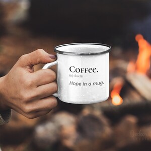 Personalisierte Kaffee Trinker Metall Camp Becher, Outdoor-Abenteuer Valentinstag Geschenk für sie, benutzerdefinierte Namen Tasse, Berge Wandern Camping Fernweh
