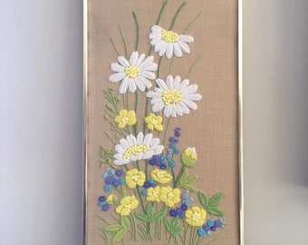 Framed Vintage Floral Crewel/Embroidery/Floral Wall Hanging