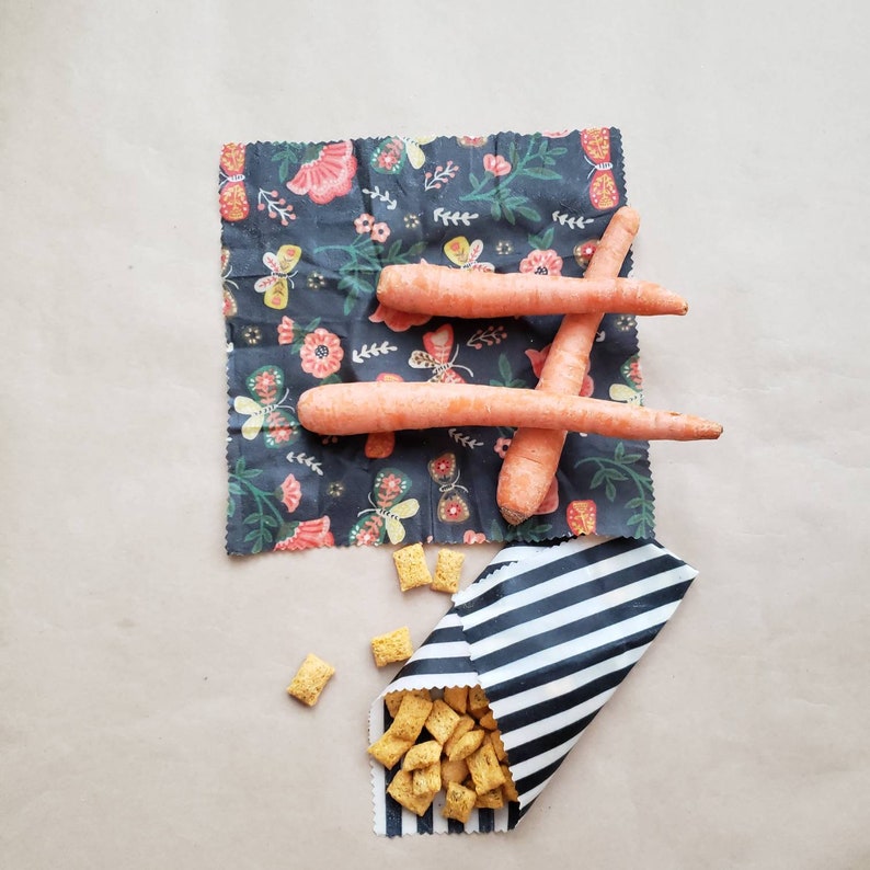 Plastic free Zero waste Eco package Reuse beewax wrap Ecofriendly alternative to plastic wrap Beeswax food wraps. Bees wax food wraps