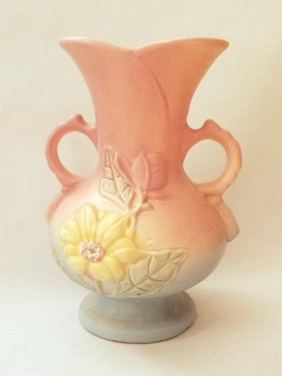 Vintage Hull Pottery Magnolia Vase 1940 50 Etsy