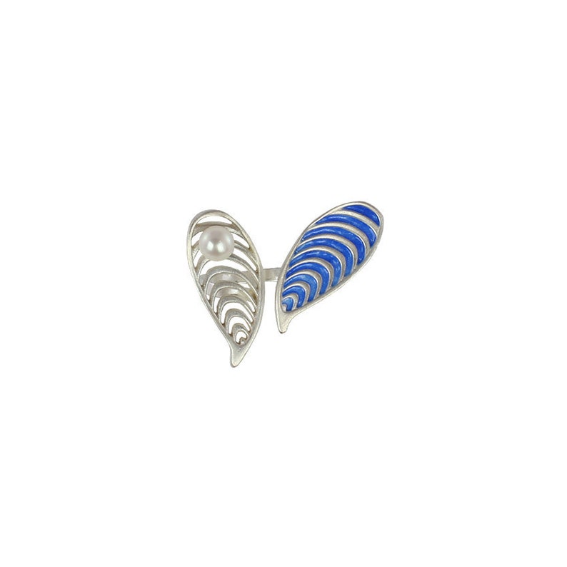 Shells and pearl gold ring in 925 sterling silver