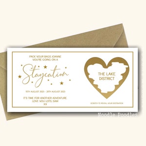 Carte d'embarquement Staycation | carte d'anniversaire surprise personnalisée | Faux faux laissez-passer pour un road trip en voiture | Voyage vers une destination surprise